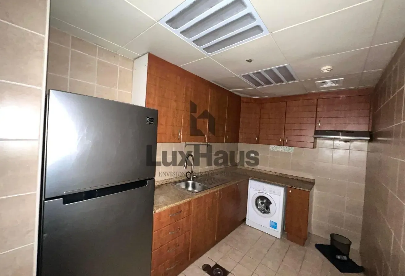 Multiples Option | Lake View | High Floor | Vacant