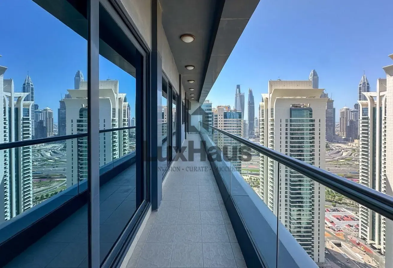 Best Layout| Maid room| Lake View| Vacant