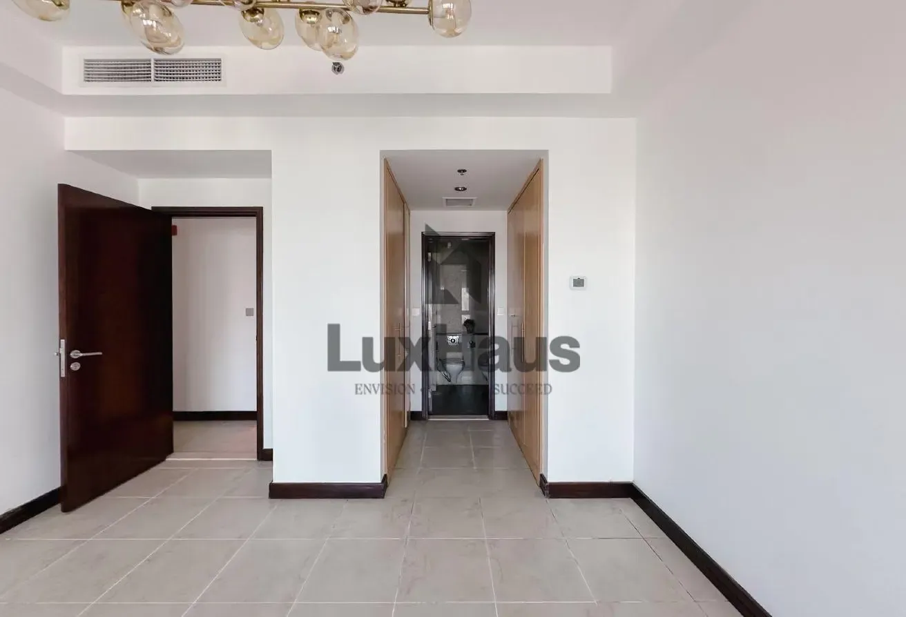 Best Layout| Maid room| Lake View| Vacant