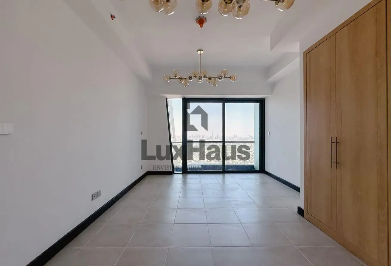 Best Layout| Maid room| Lake View| Vacant