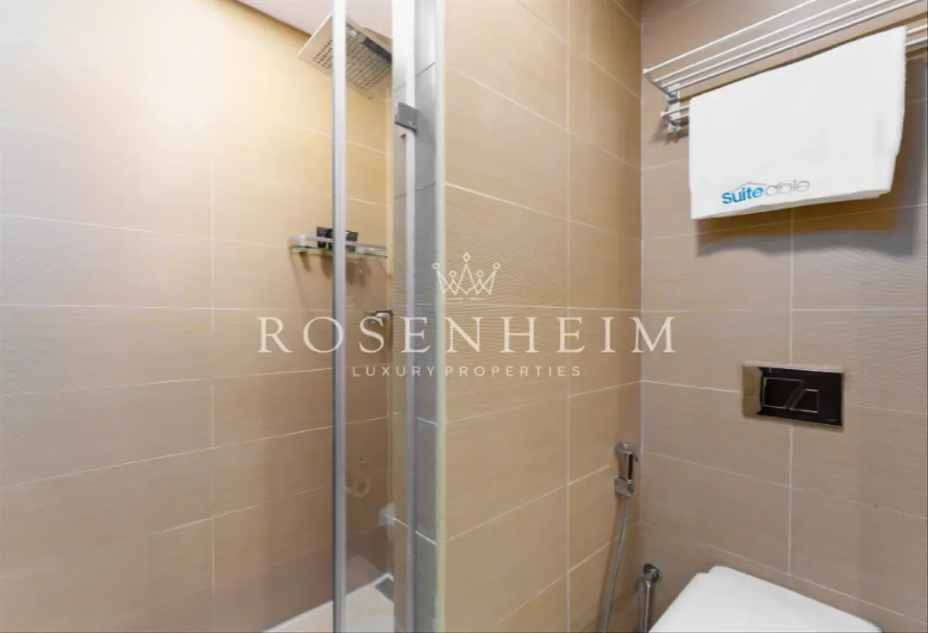 Vacant | Modern  | Fully Furnished | Next To Beach