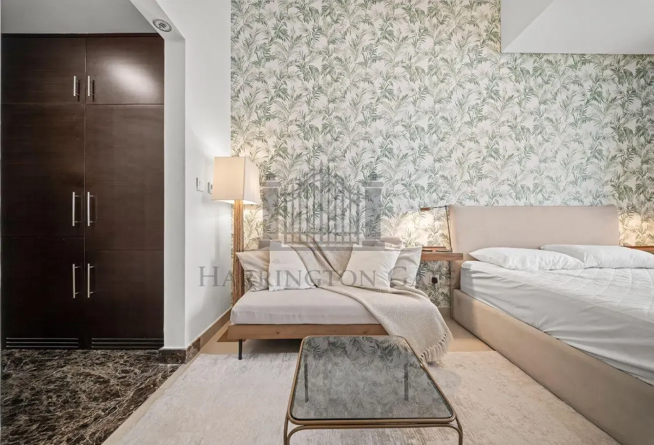Ready To Move  | Fully Furnished | Prime Location