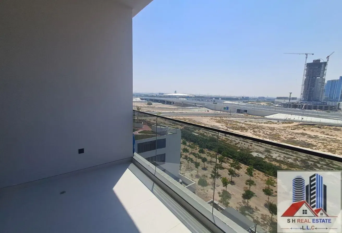 Studio Apartment in Liwan, 448 Sqft, 1 Parking