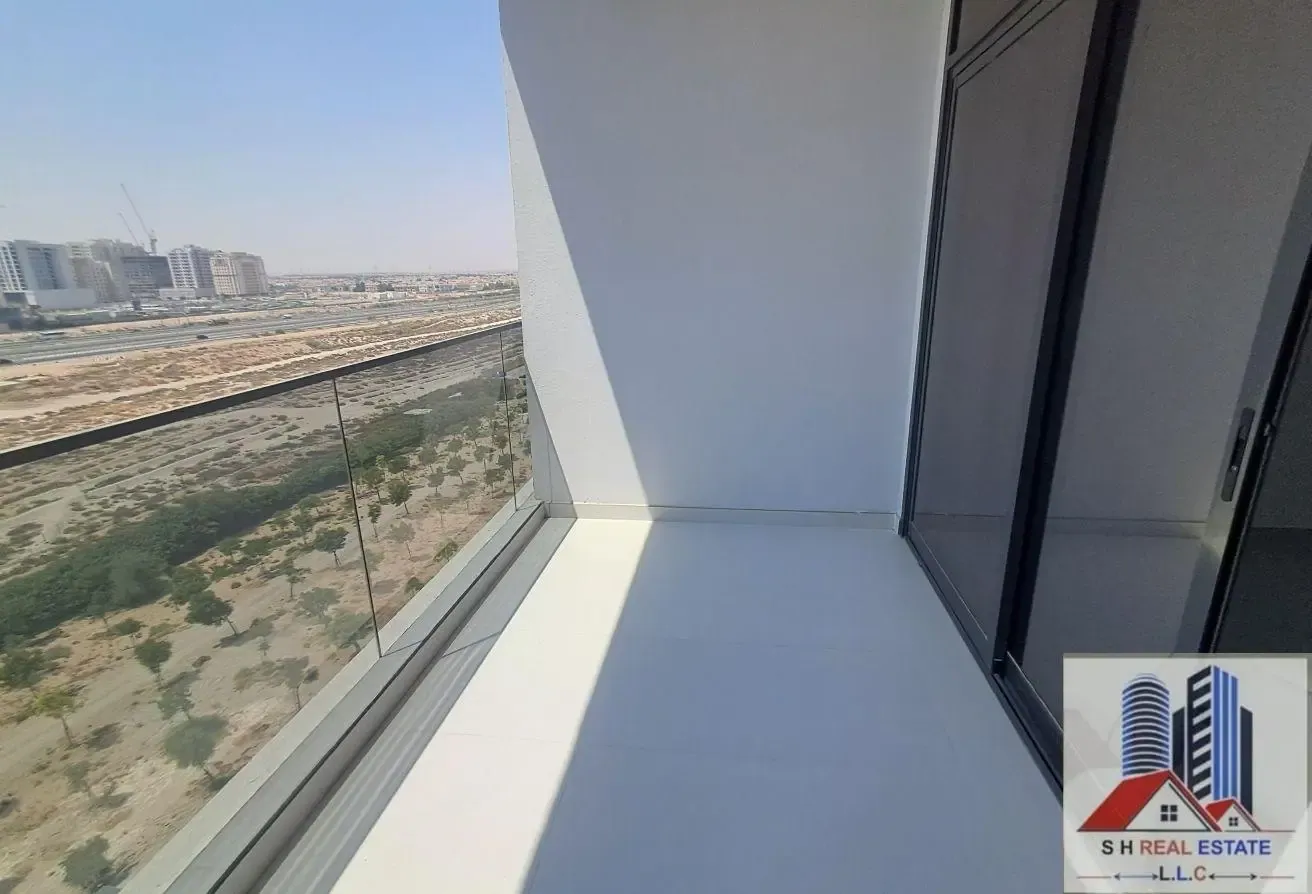Studio Apartment in Liwan, 448 Sqft, 1 Parking