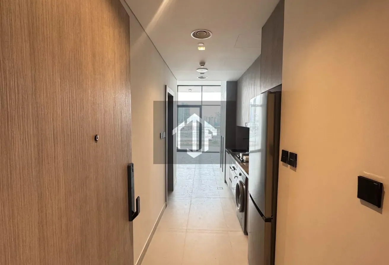 BRAND NEW HUGE SIZE STUDIO APARTMENT HIGH FLOOR