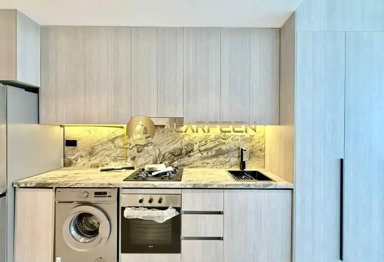 Brand New | Fitted Kitchen | Community View