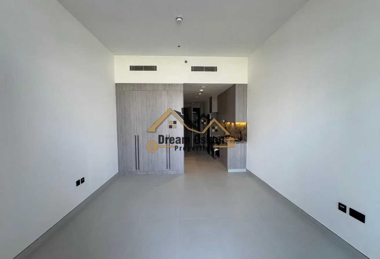 Open view Studio Apartment vacant unit