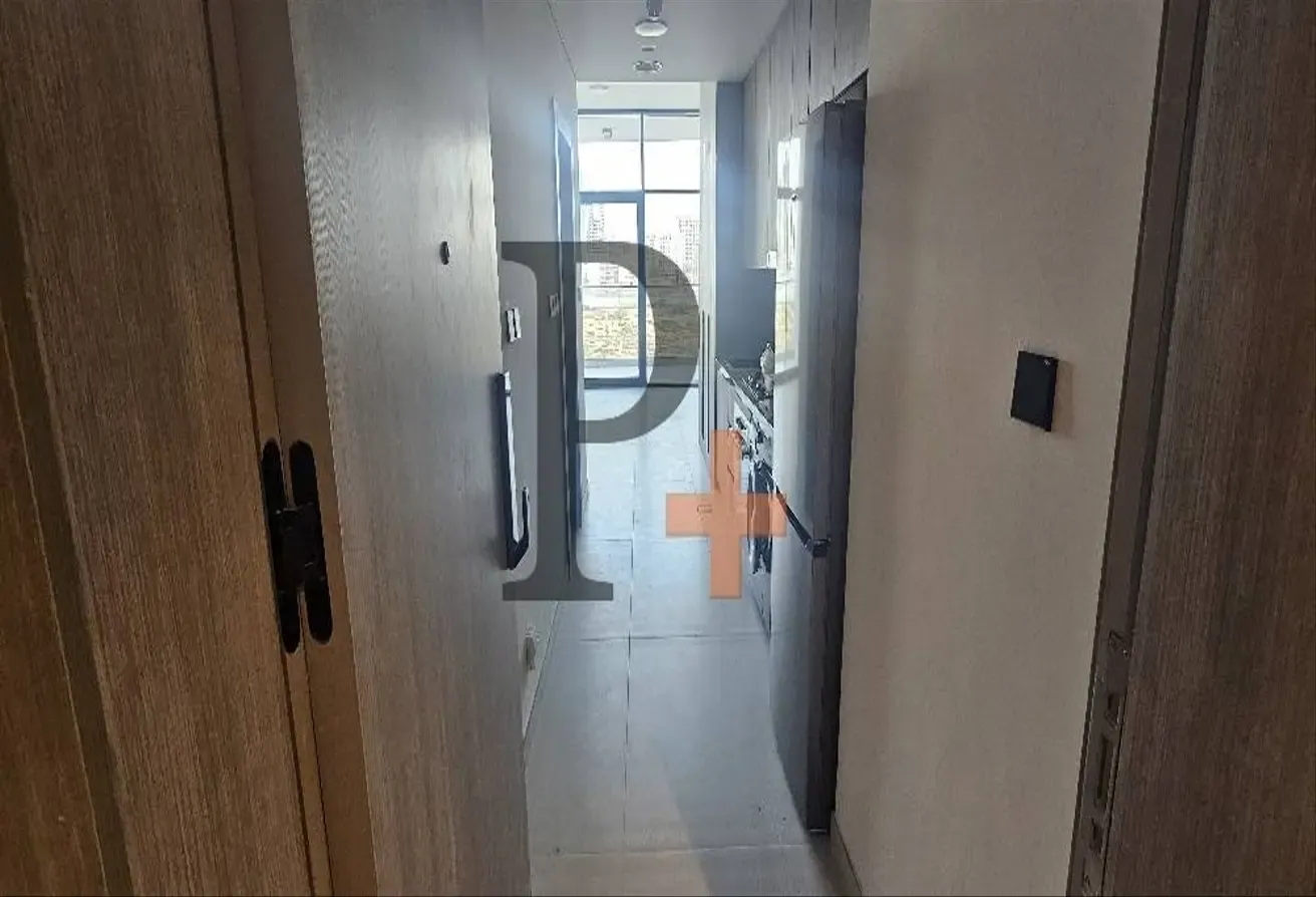 NEW Spacious Layout Studio With kitchen appliances