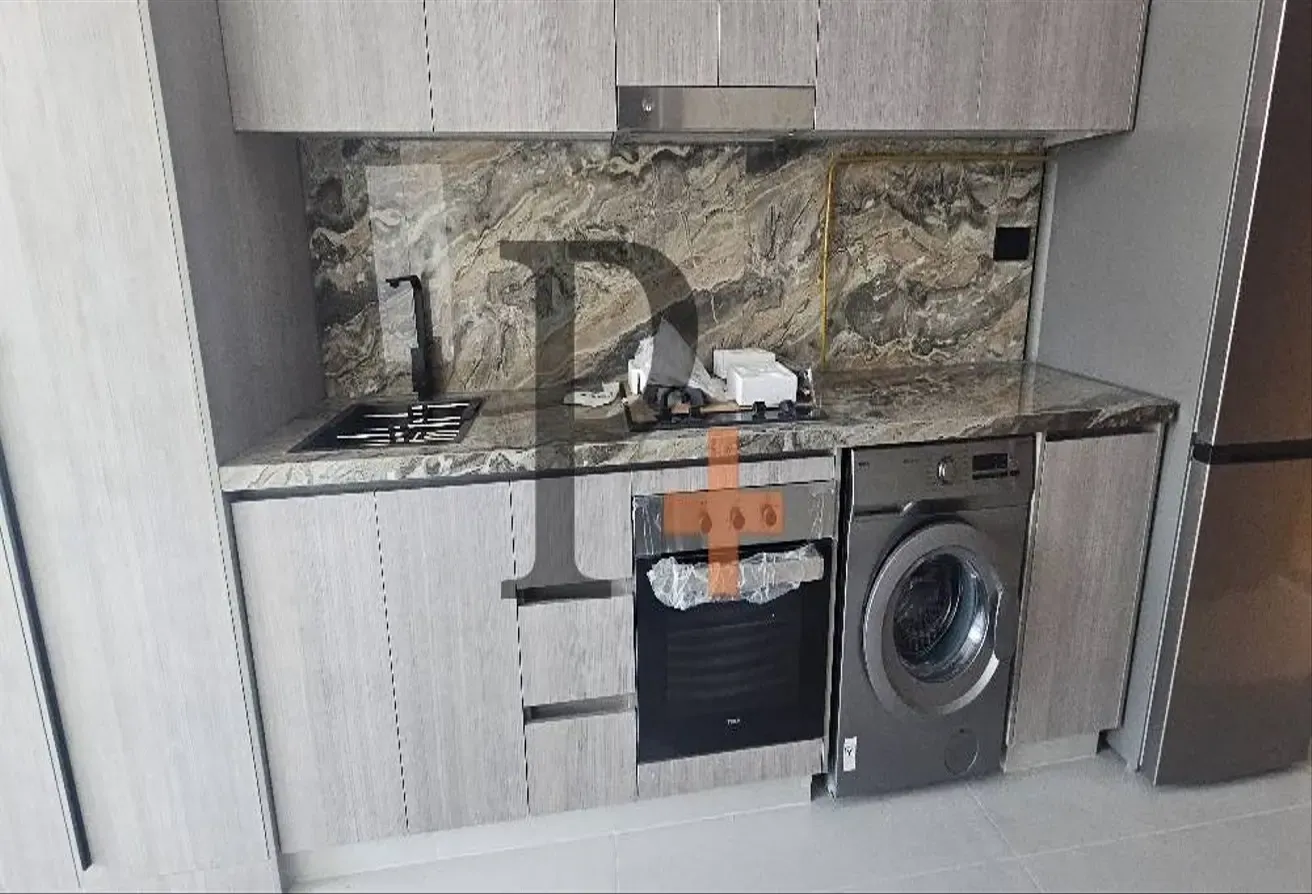 NEW Spacious Layout Studio With kitchen appliances