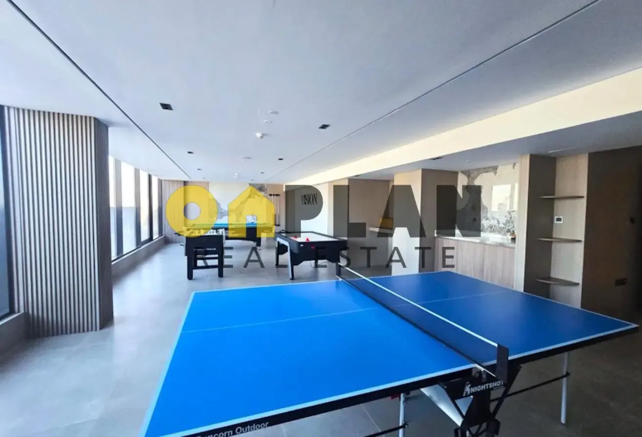 Vacant 1BR | Kitchen appliance | With Balcony