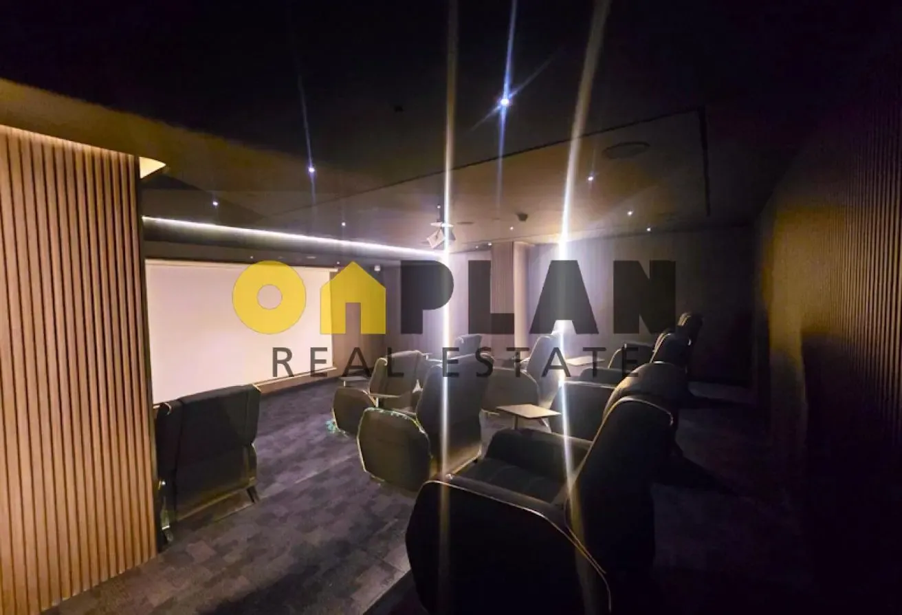 Vacant 1BR | Kitchen appliance | With Balcony