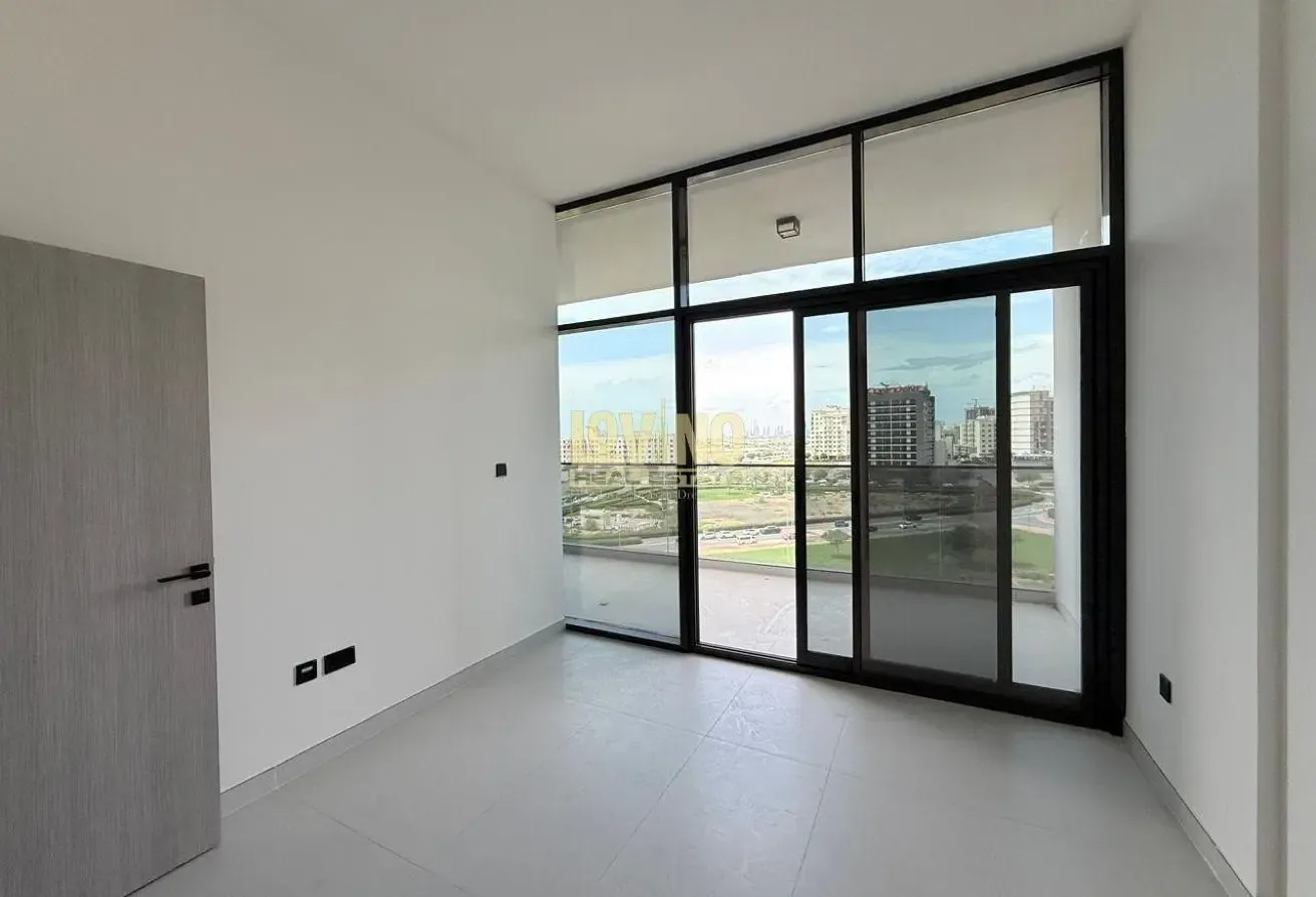 Vastu Unit | Brand New | Ready to Move