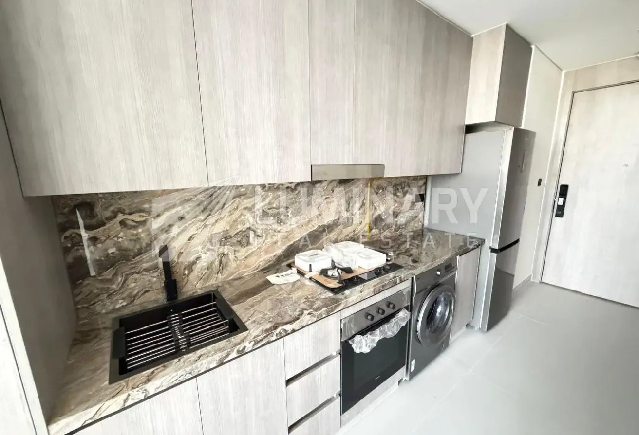 Brand new open view kitchen appliances all ameniti