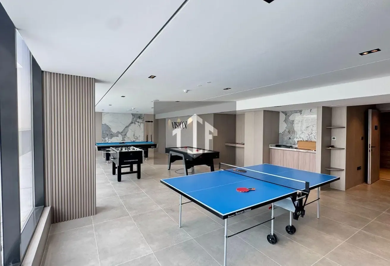 Brand New Studio Prime Location High Floor
