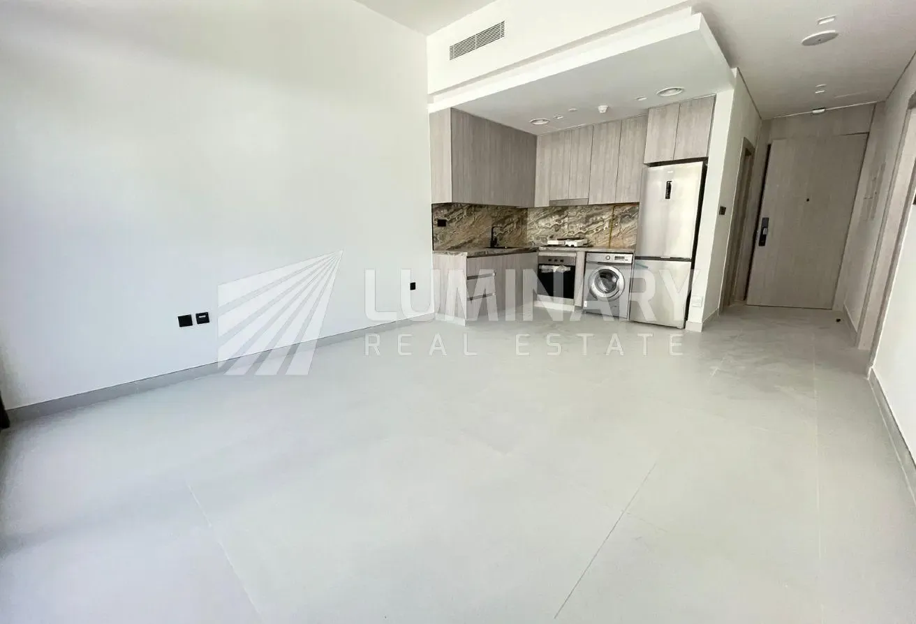 Brand new kitchen appliances balcony all amenities