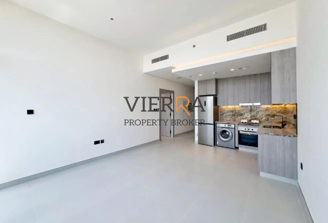 Brand New l Ready To Move In l Open View