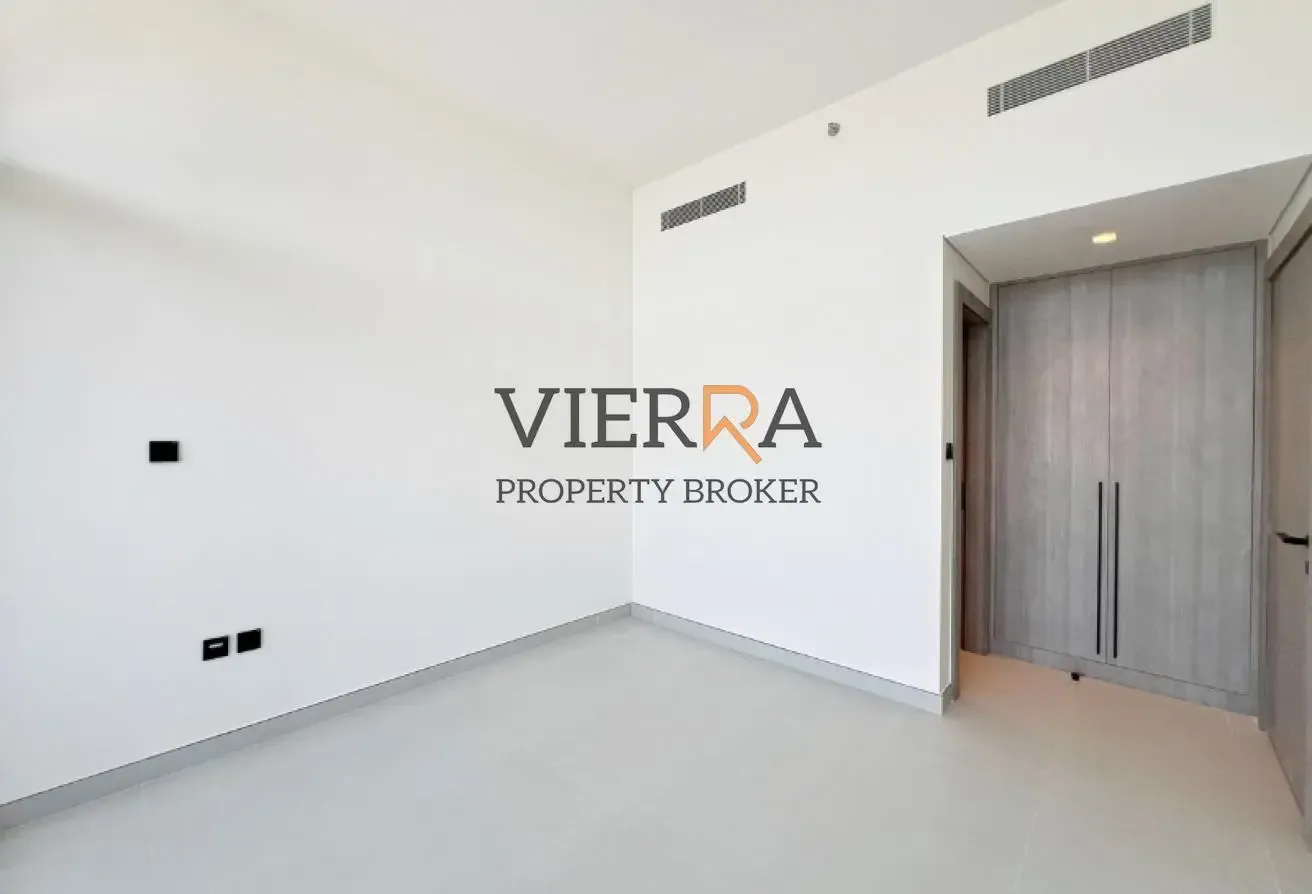 Brand New l Ready To Move In l Open View
