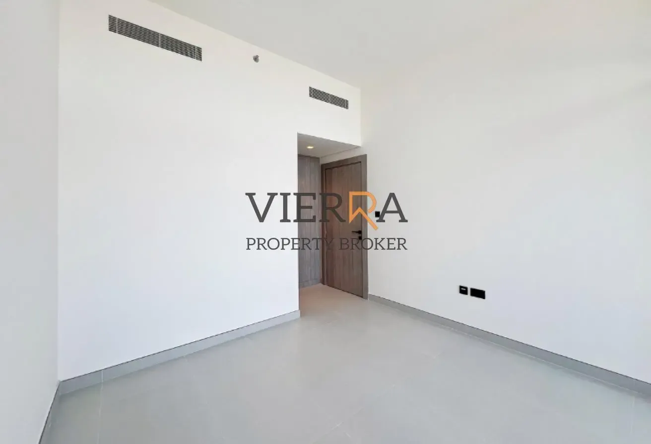 Brand New l Ready To Move In l Open View