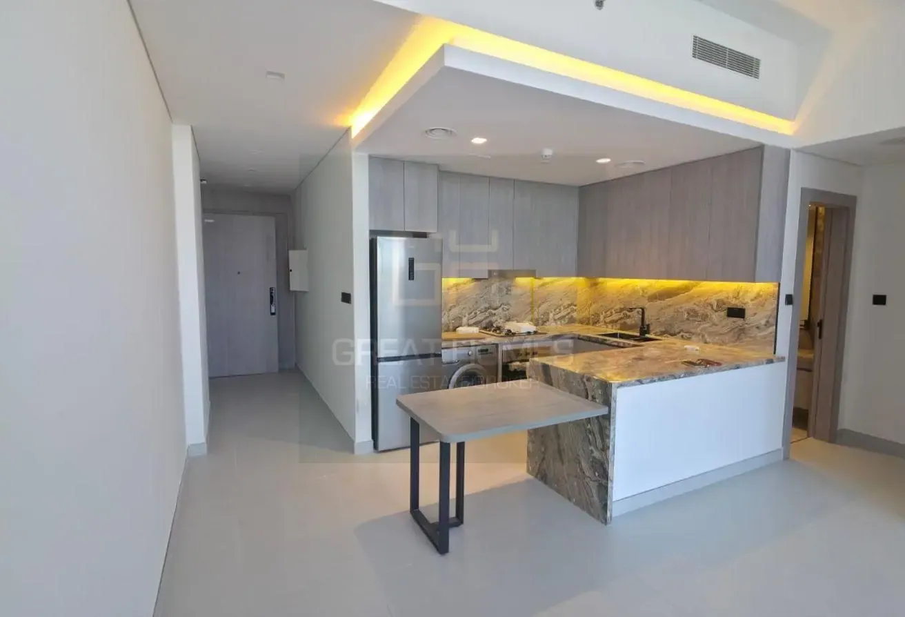 Ready to Move in | 1BHK | Semi Furnished | Liwan