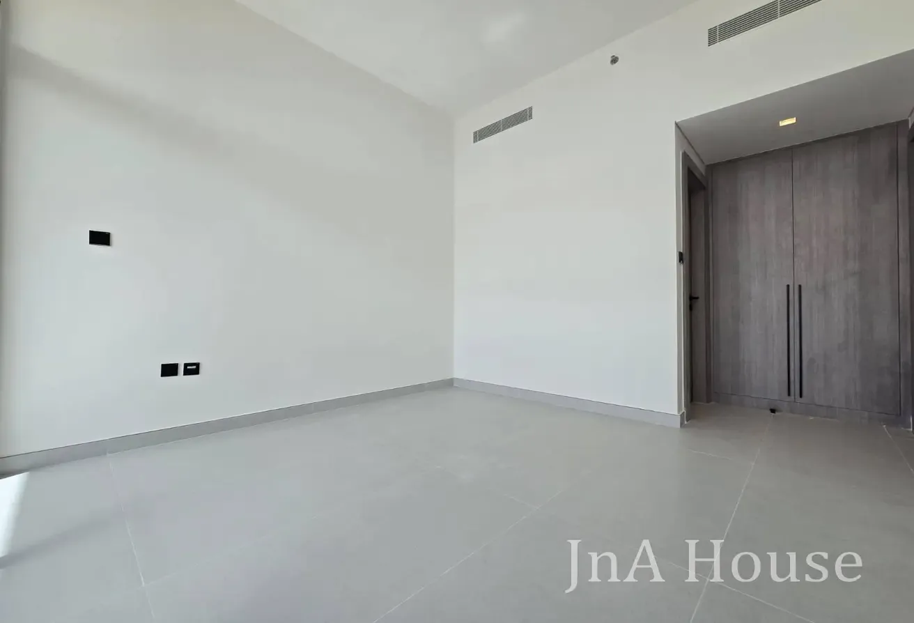 BRAND NEW I FULLY EQUIPPED KITCHEN I AMAZING AMENITIES