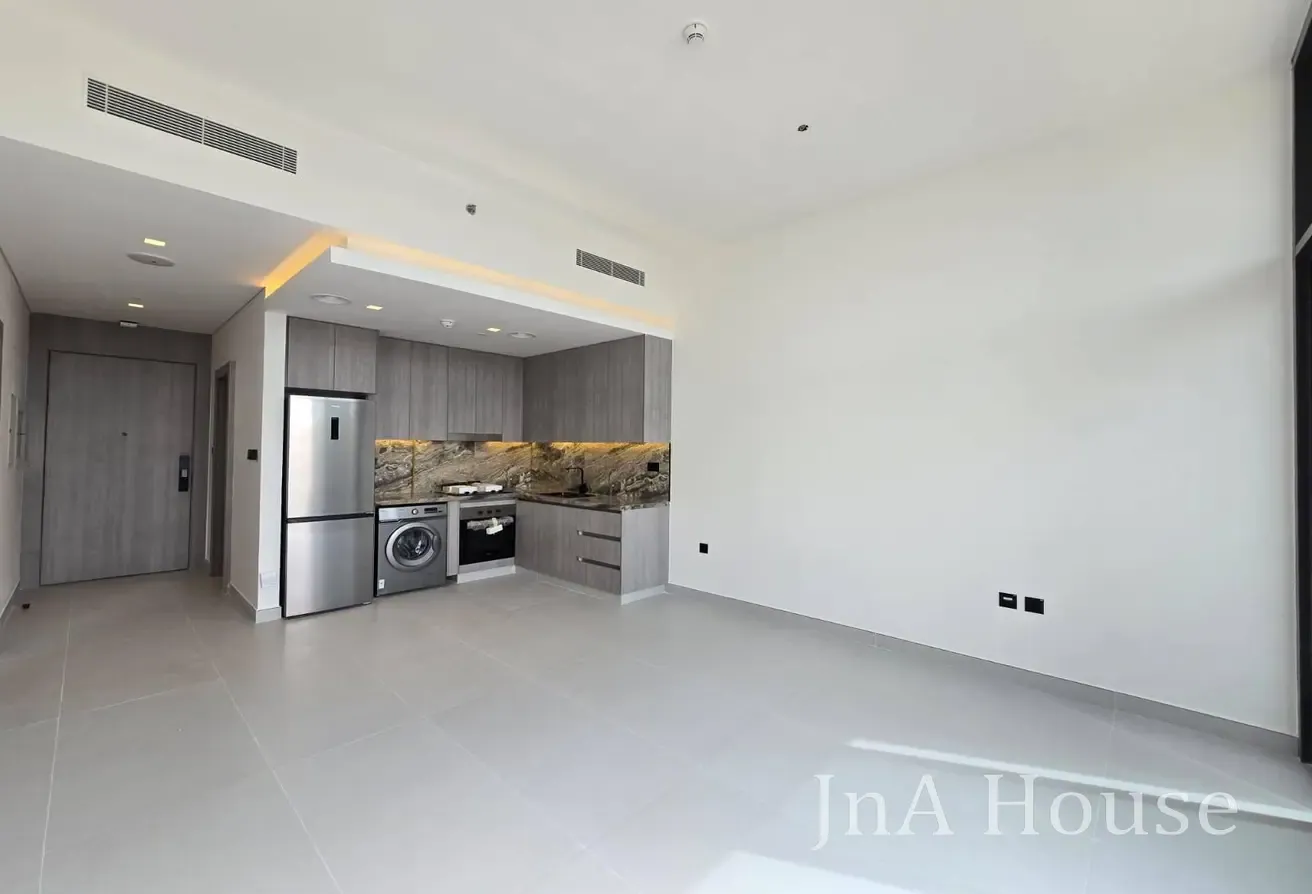 BRAND NEW I FULLY EQUIPPED KITCHEN I AMAZING AMENITIES