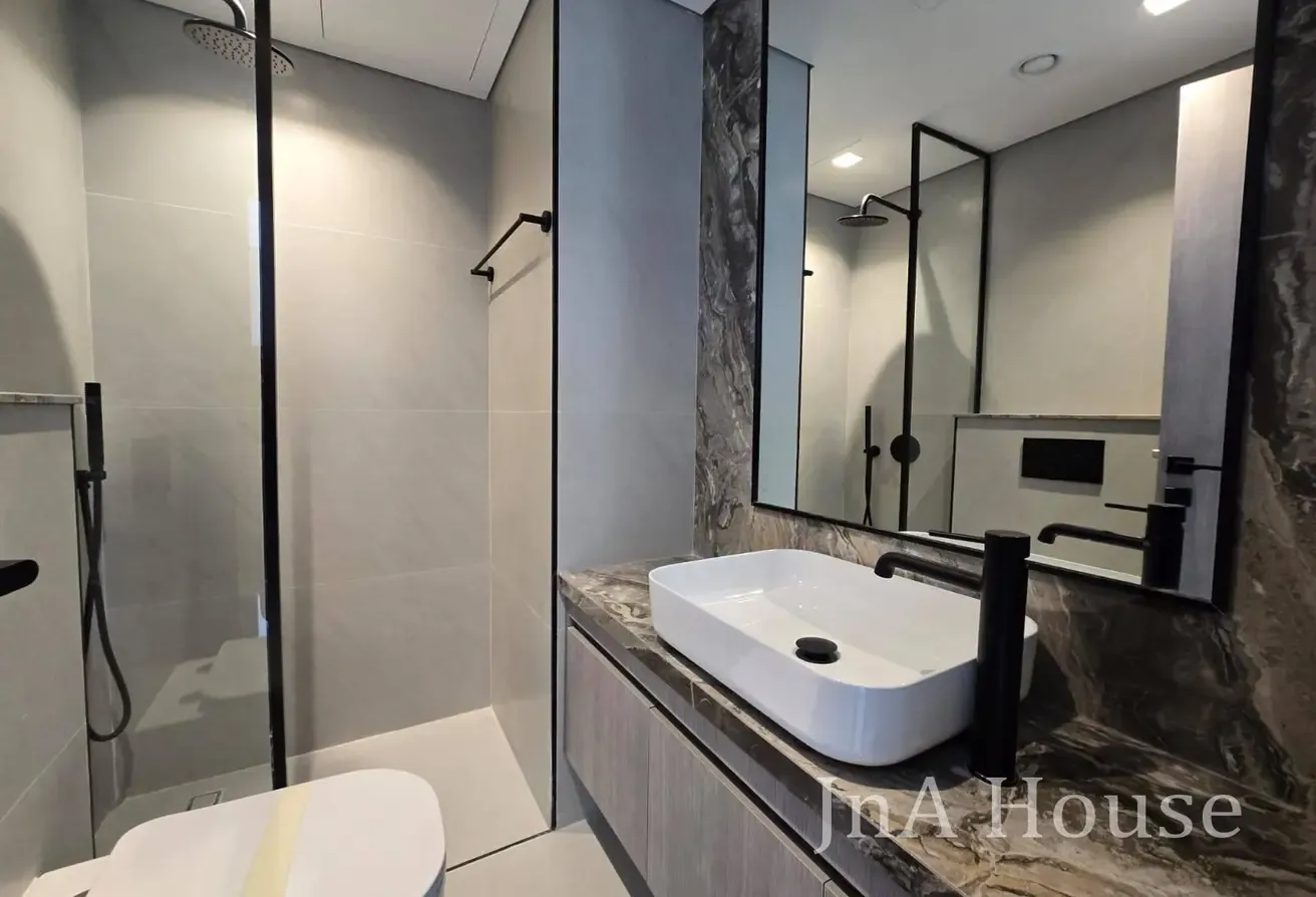 BRAND NEW I FULLY EQUIPPED KITCHEN I AMAZING AMENITIES