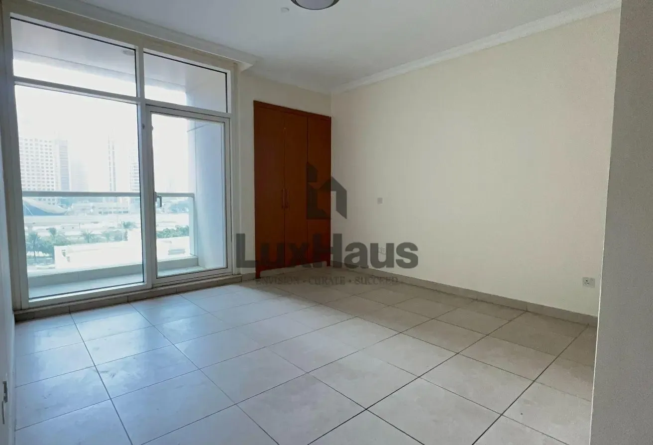 Huge 2 B/R + Maid | Vacant | Low Floor | Lake View
