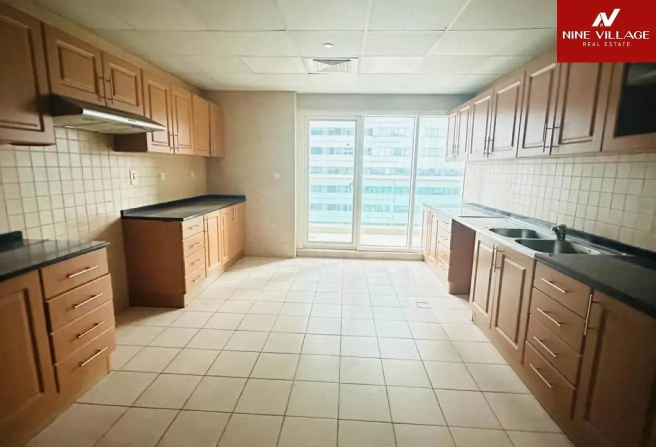 Vacant -Huge 2BR Apartment+Maid-Lake View -Balcony