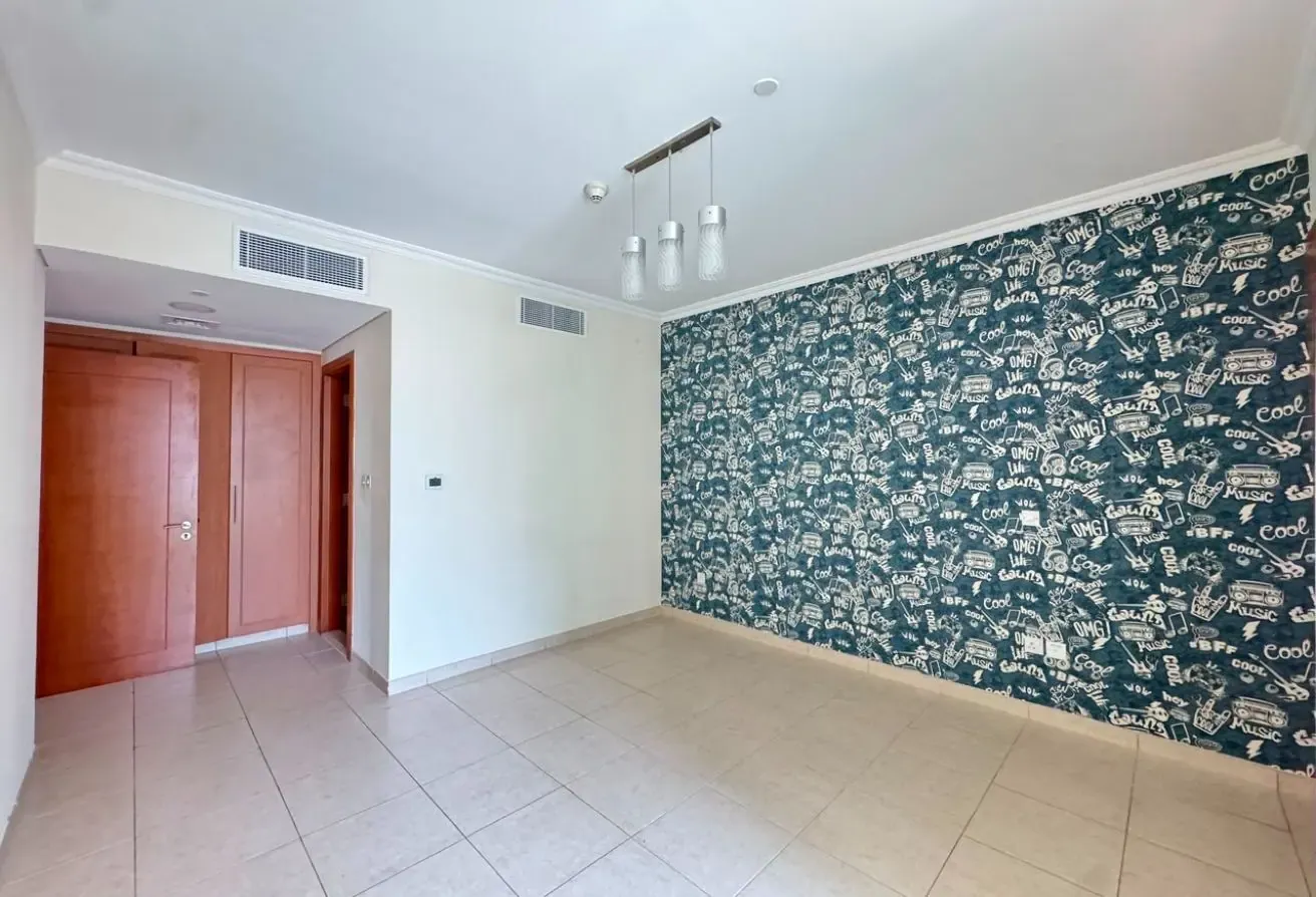 2BHK + MAID & LAUNDARY| 2 BALCONIES| MARINA VIEW|