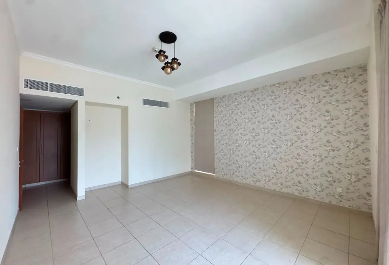 2BHK + MAID & LAUNDARY| 2 BALCONIES| MARINA VIEW|