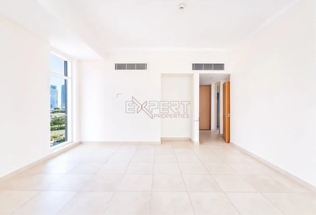 Spacious 2BR | Stunning Canal View |Bright & Airy
