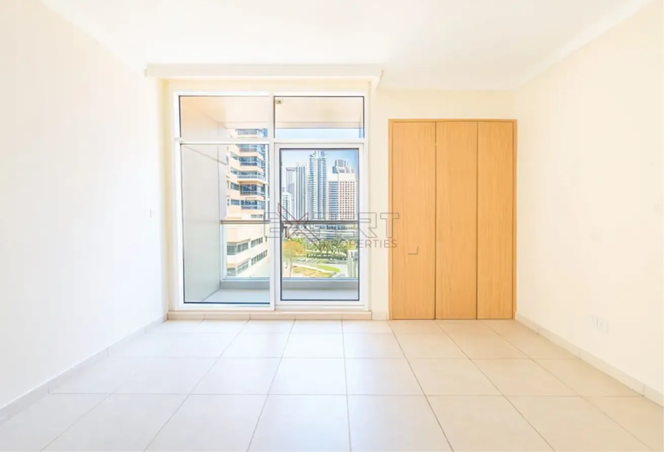 Spacious 2BR | Stunning Canal View |Bright & Airy