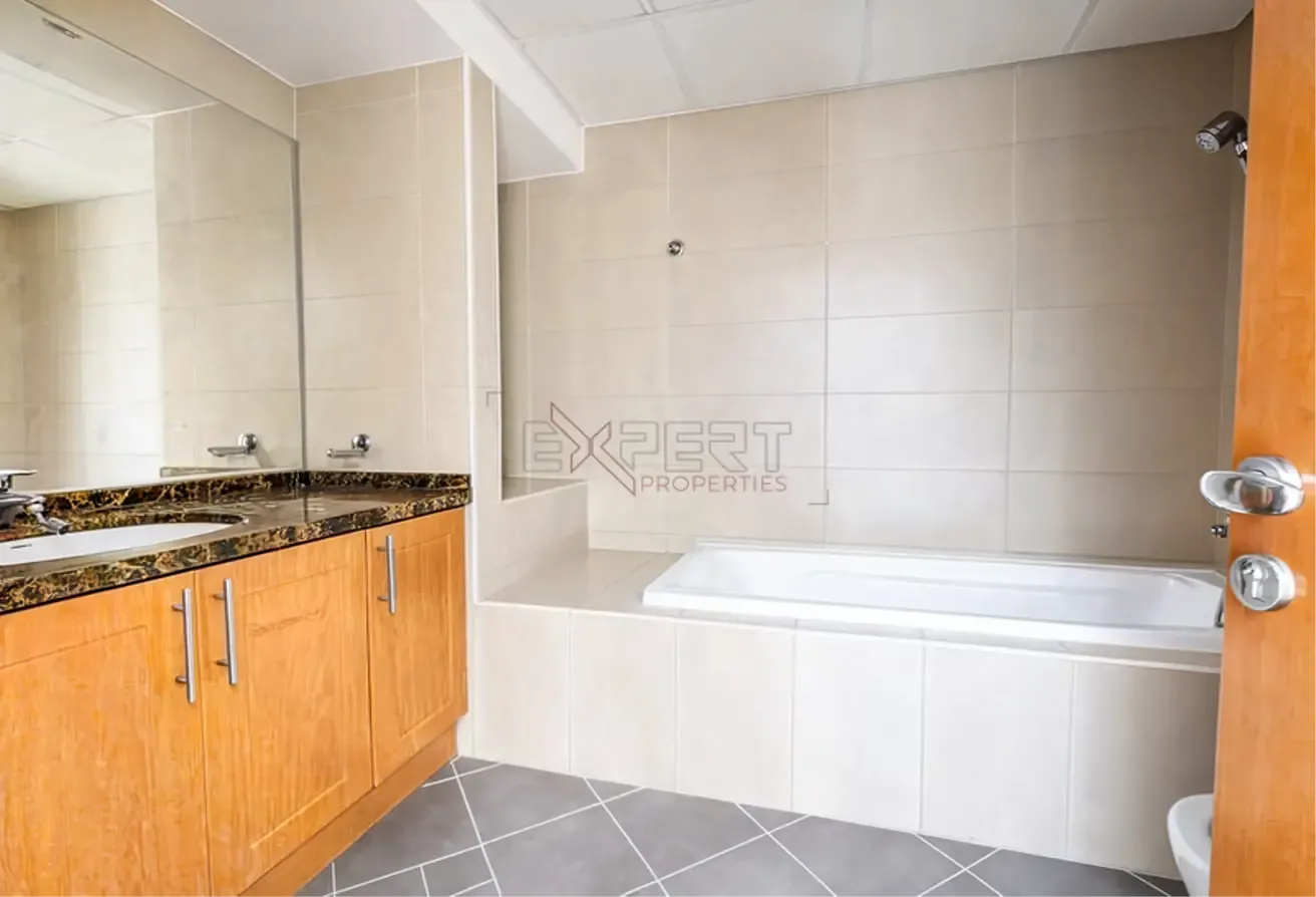 Spacious 2BR | Stunning Canal View |Bright & Airy