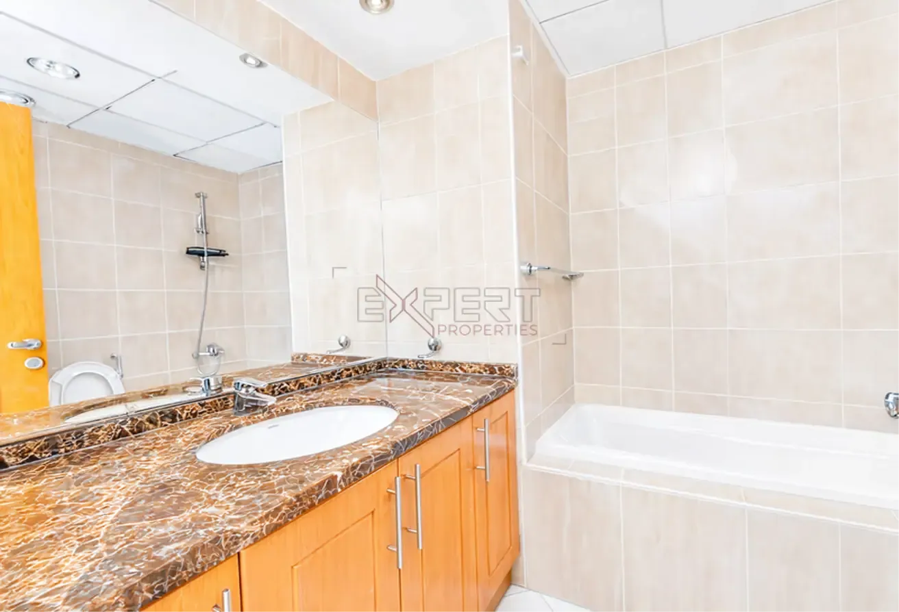 Spacious 2BR | Stunning Canal View |Bright & Airy