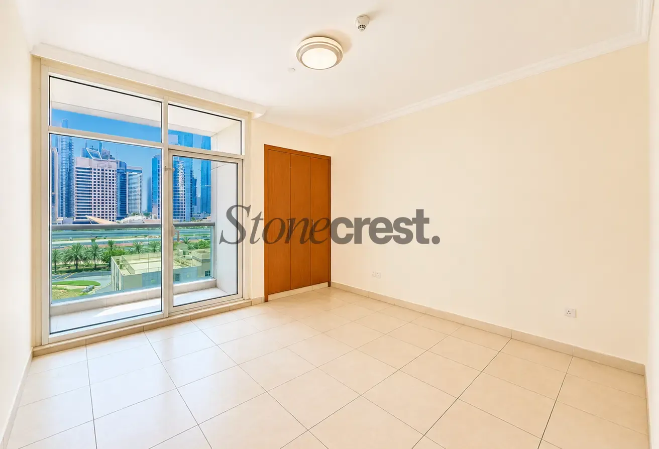 Lake View | Vacant | 2 Cheques | Vastu | Spacious