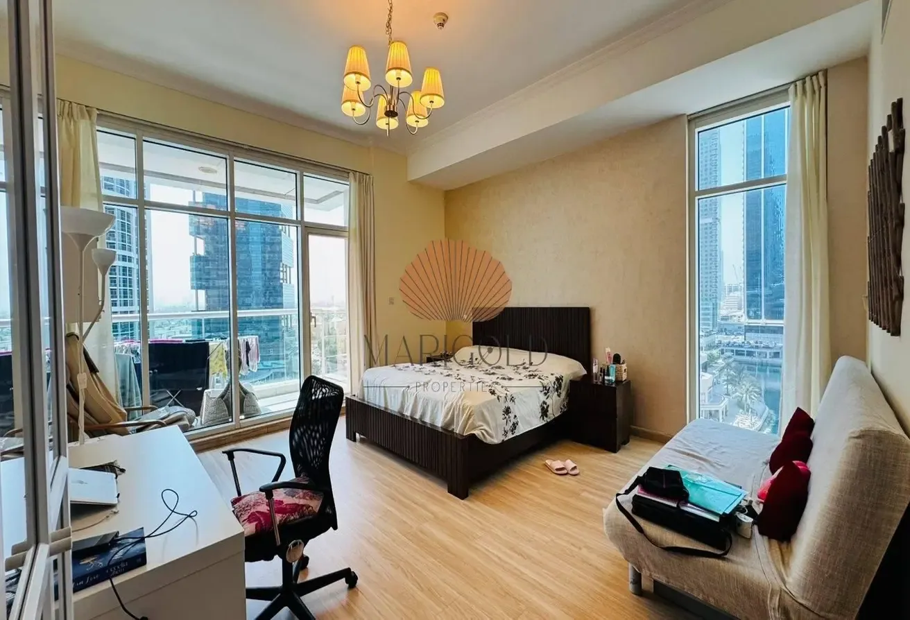 VACANT | VASTU COMPLIANT | LAKE VIEWS