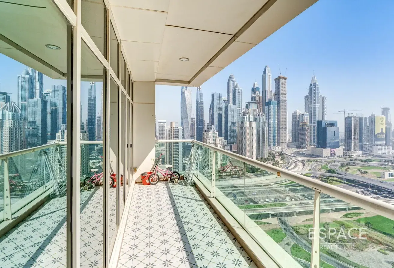 Luxury 3 plus Maid | Upgraded | Furnished