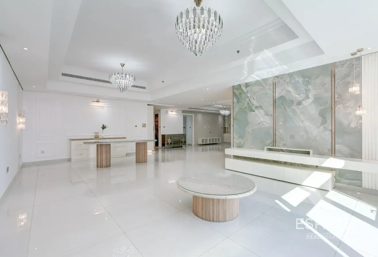 Luxury 3 plus Maid | Upgraded | Furnished