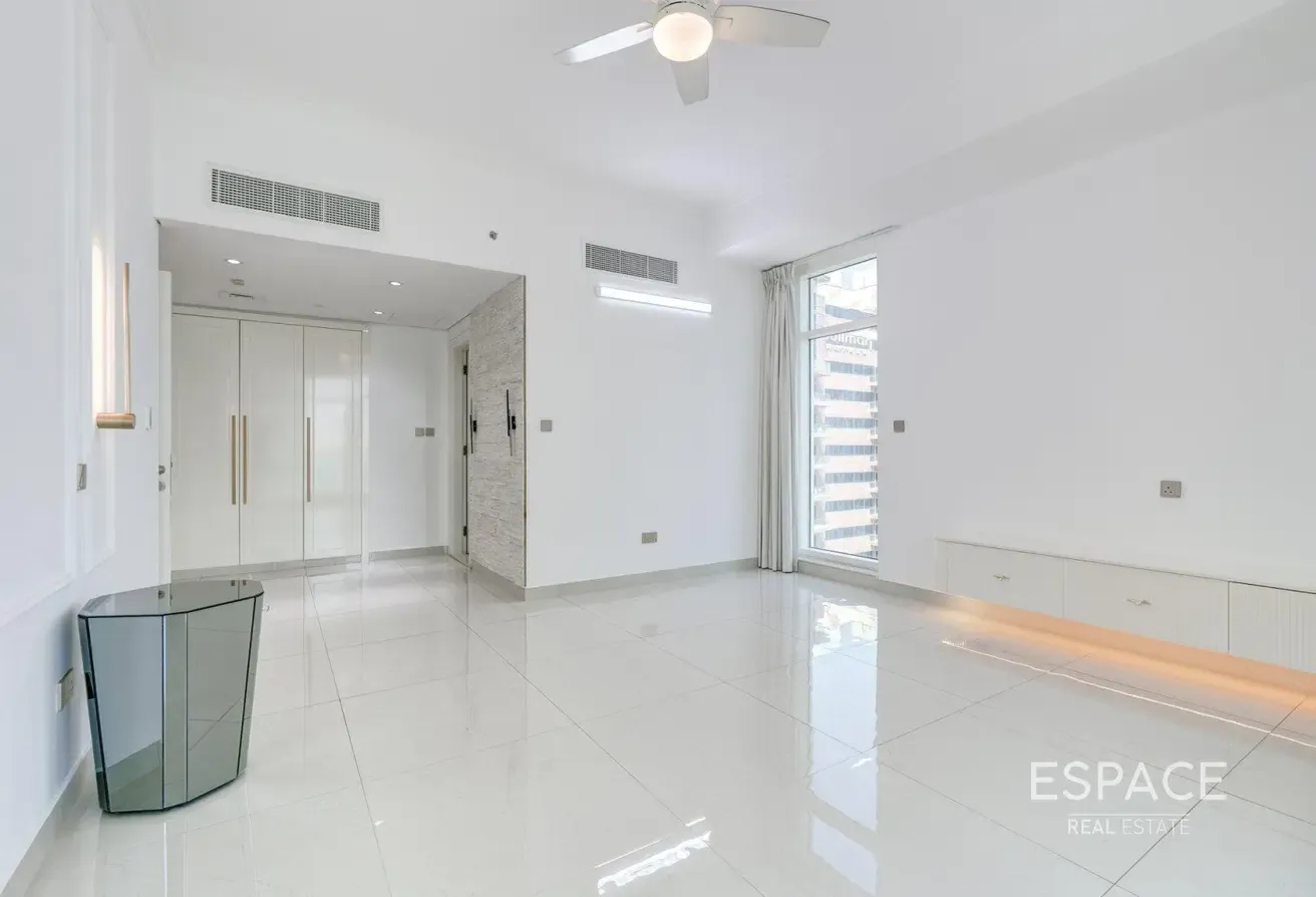 Luxury 3 plus Maid | Upgraded | Furnished
