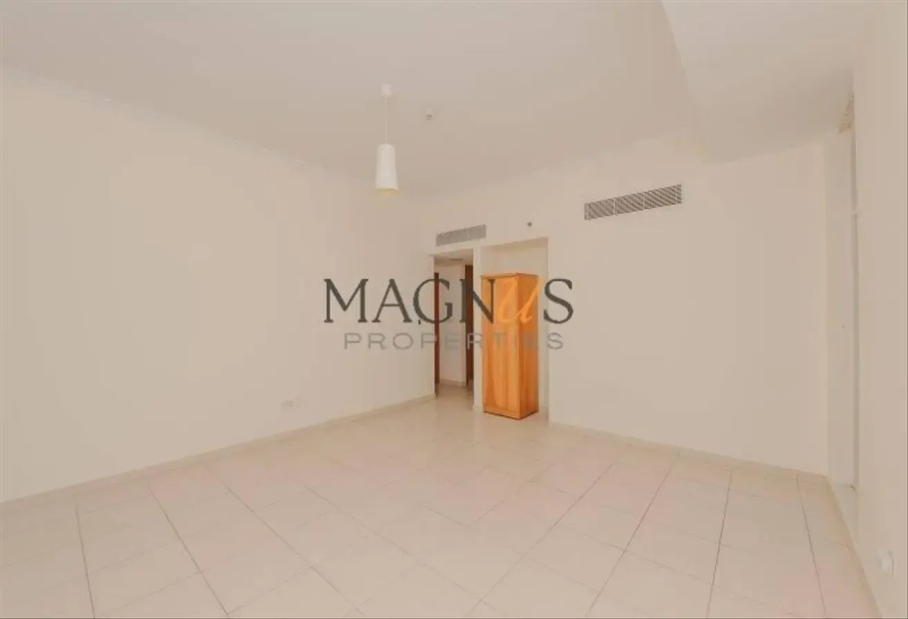MID FLOOR | MARINA SKYLINE VIEW | VACATING SOON
