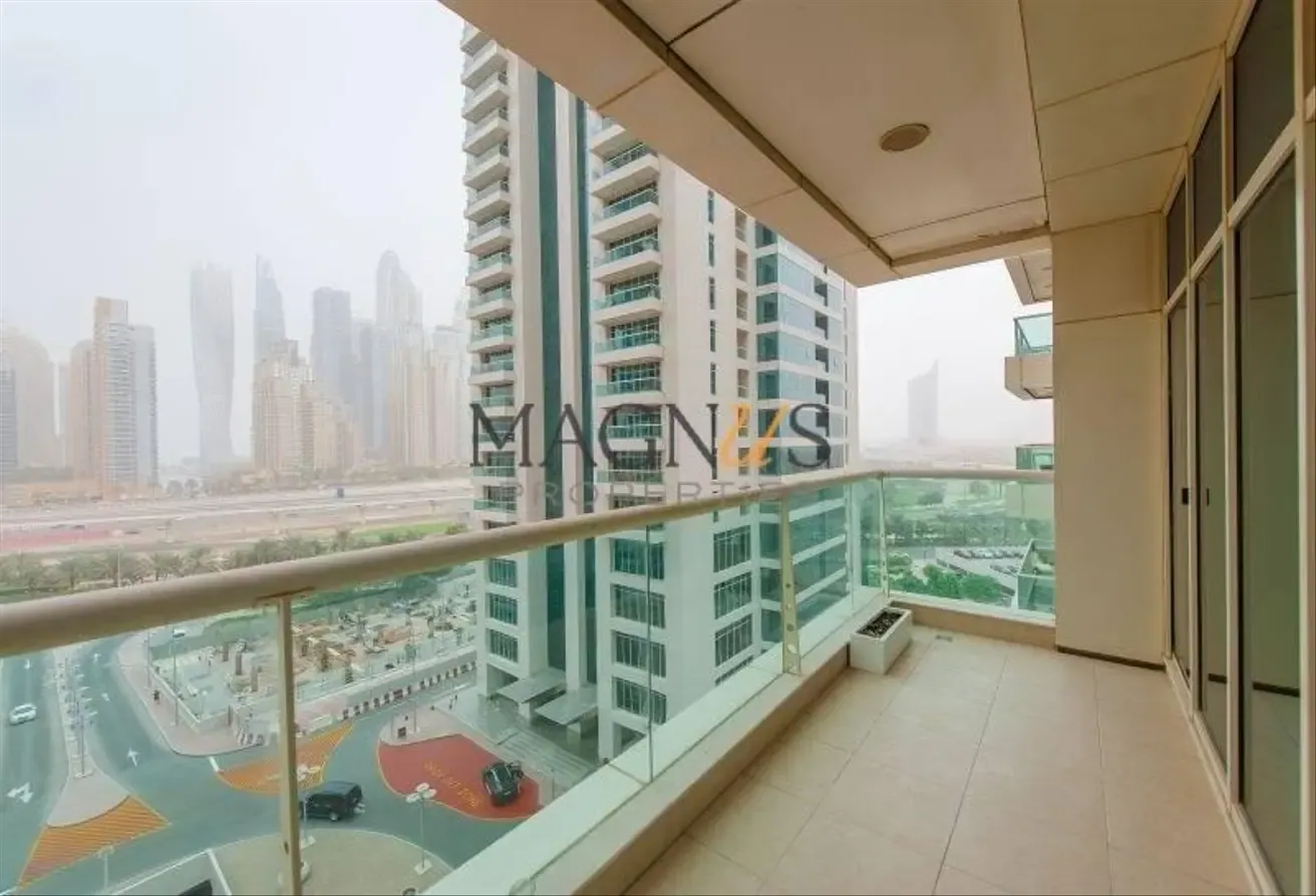 MID FLOOR | MARINA SKYLINE VIEW | VACATING SOON