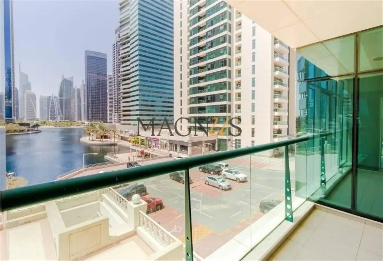 VASTU COMPLAINT | LAKE VIEW | HIGH FLOOR