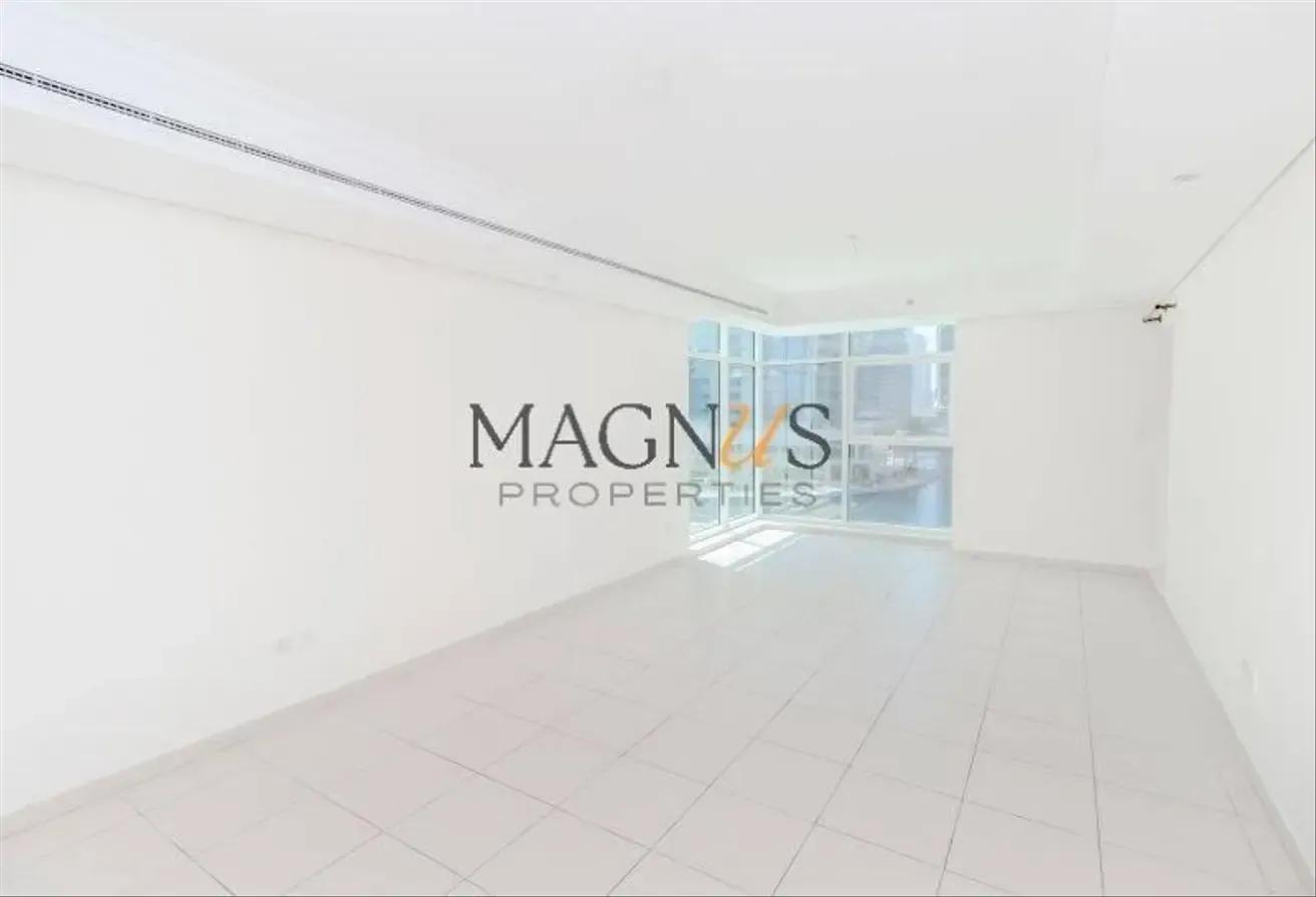 VASTU COMPLAINT | LAKE VIEW | HIGH FLOOR