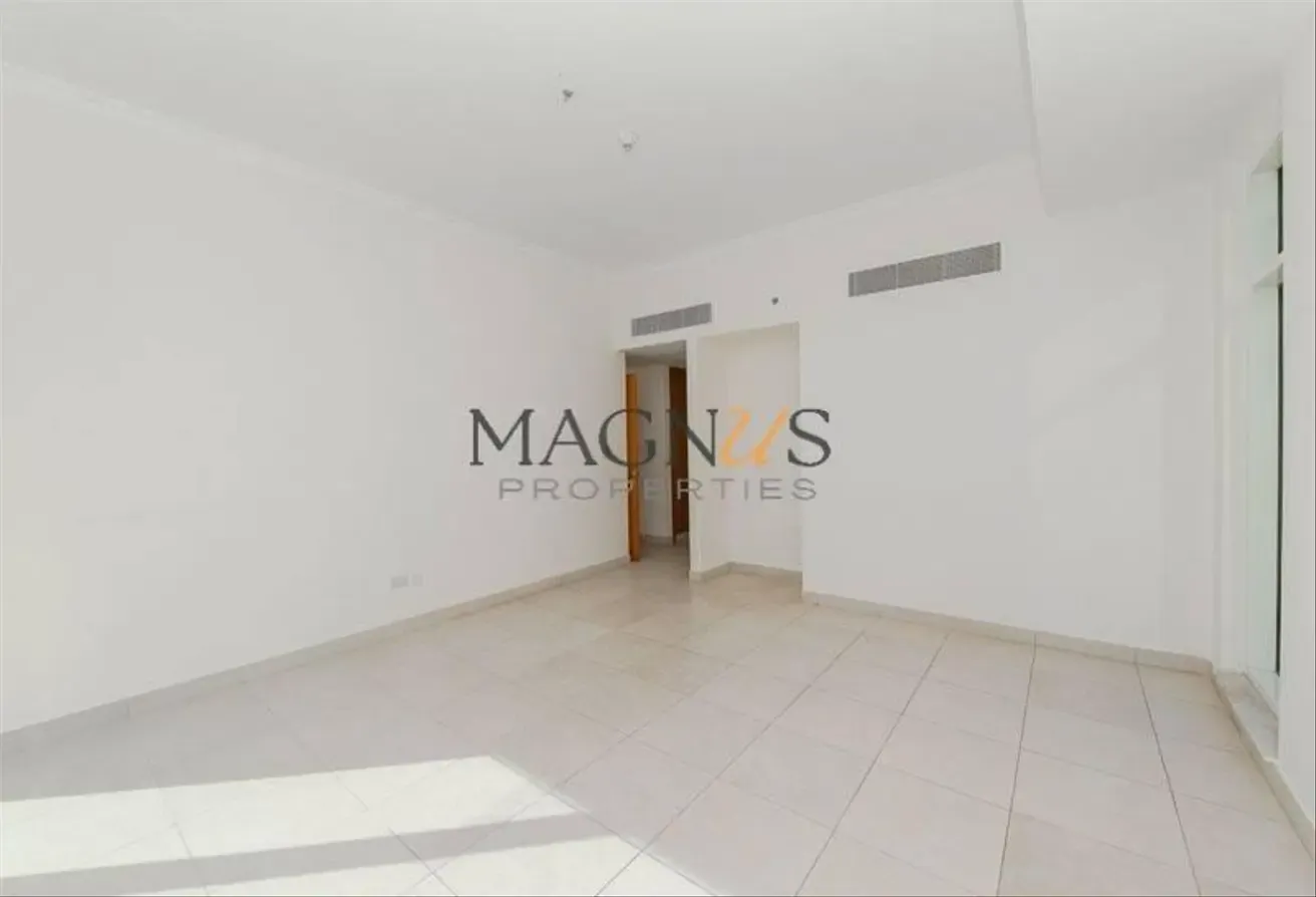 LAKE VIEW | READY TO MOVE | WELL MAINTAINED
