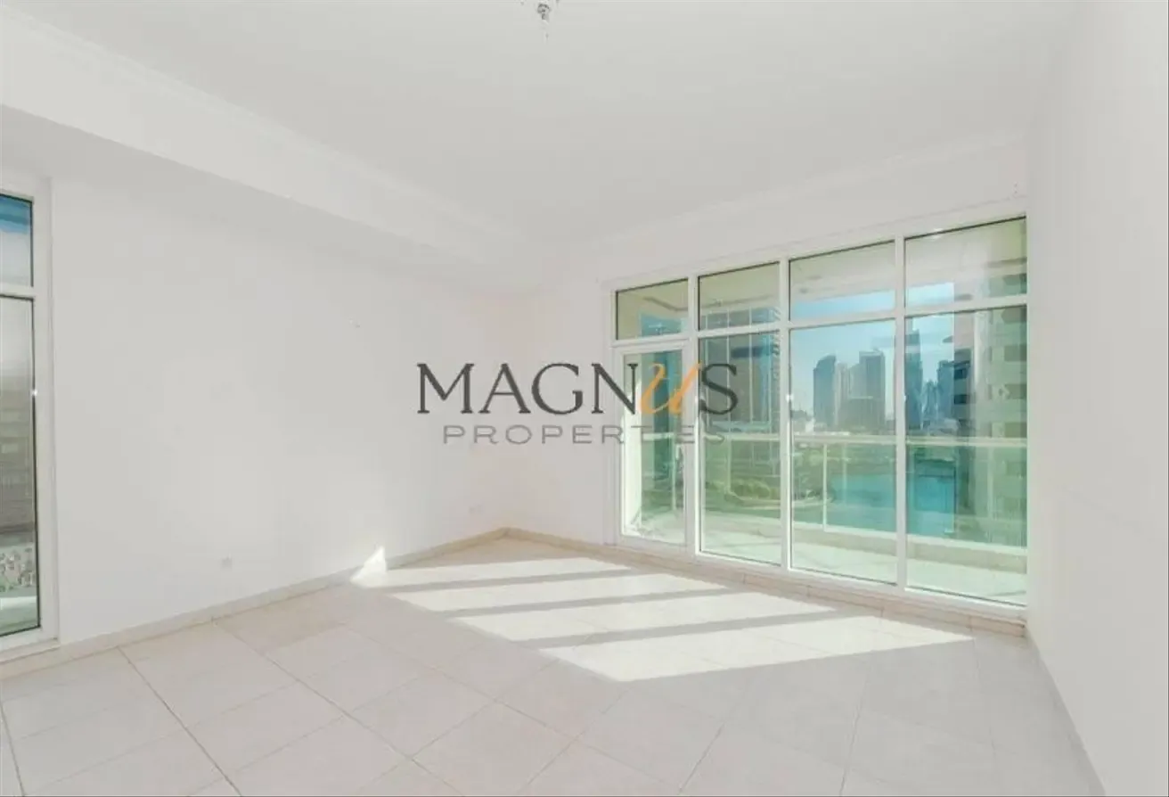 LAKE VIEW | READY TO MOVE | WELL MAINTAINED