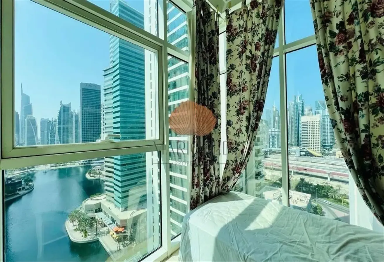 FURNISHED I VASTU COMPLIANT I SPACIOUS LAYOUT