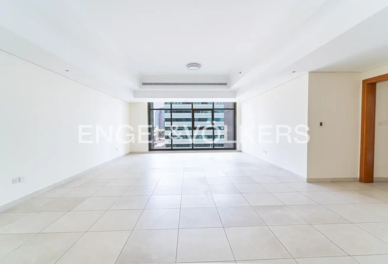 Panoramic Views I Unfurnished I Close to Metro