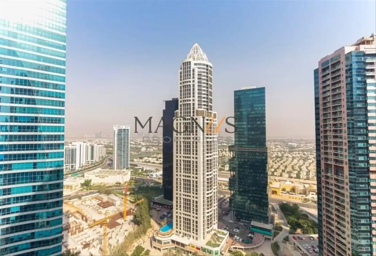 VASTU COMPLAINT | LAKE VIEW | HIGH FLOOR