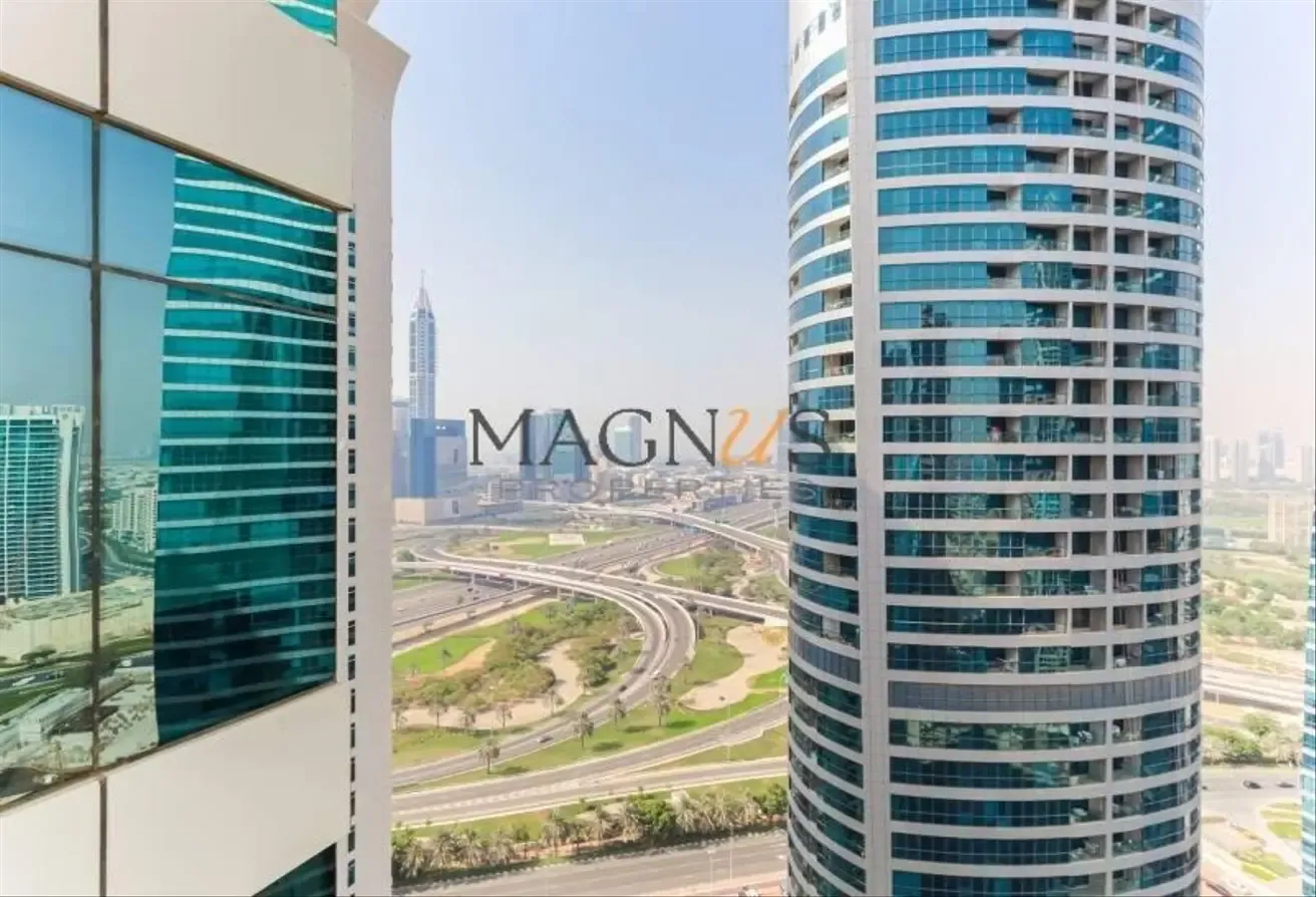 VASTU COMPLAINT | LAKE VIEW | HIGH FLOOR