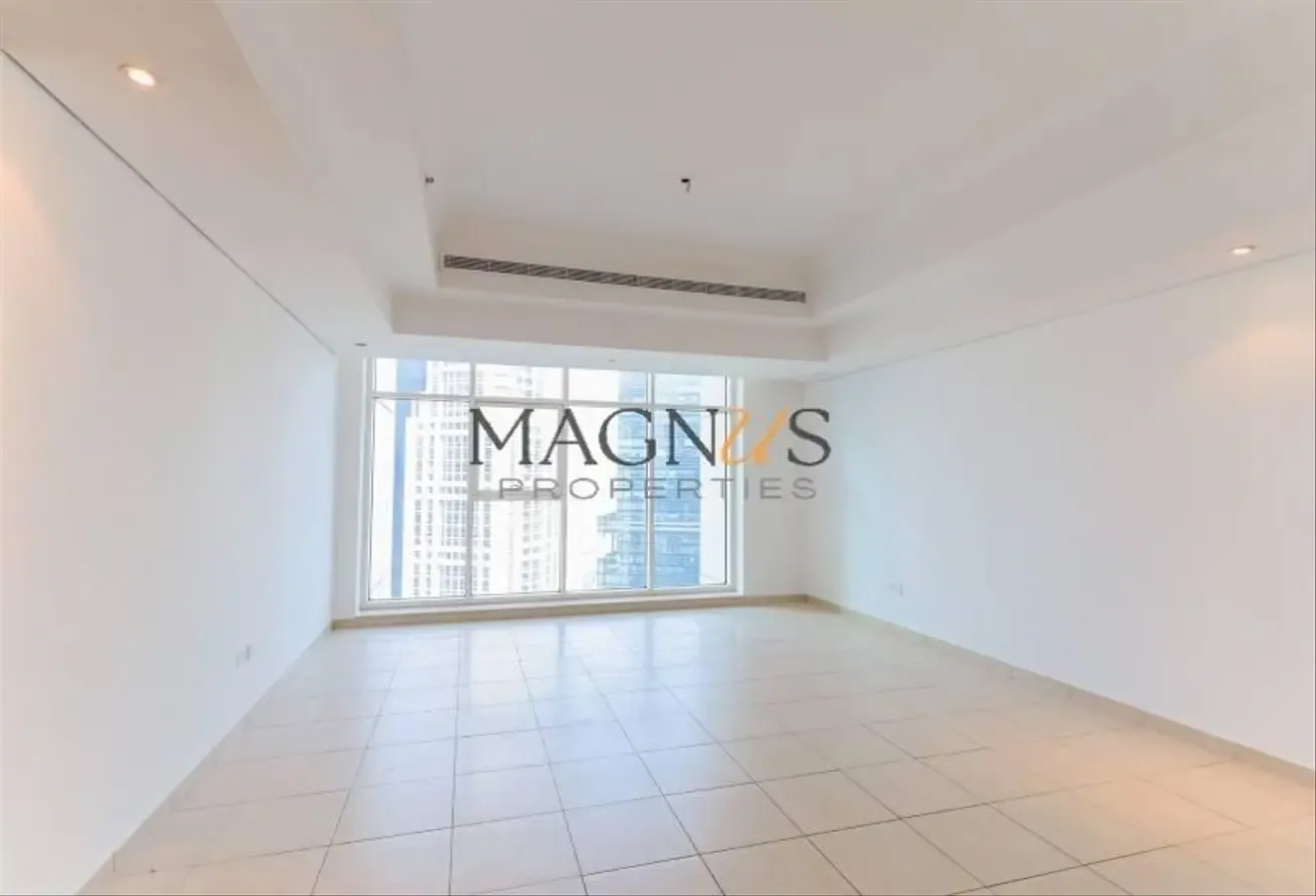 VASTU COMPLAINT | LAKE VIEW | HIGH FLOOR